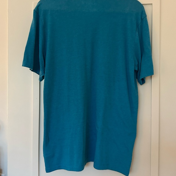 Hurley Men’s collared shirt- slightly worn- Medium - Picture 3 of 3